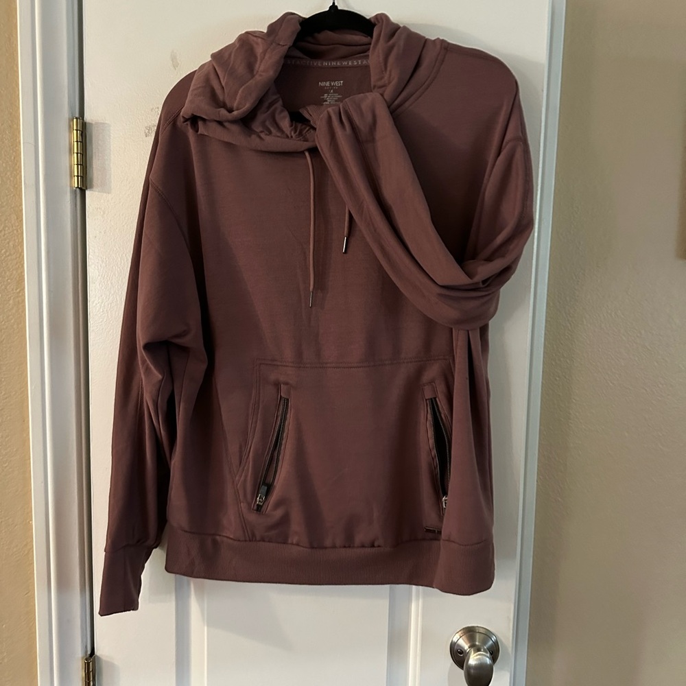 Nine West Active wear sweatshirt hoodie. 1X the color is light plum